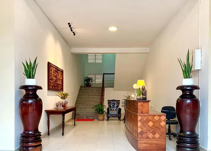 Dara Express By Angkor Gardens