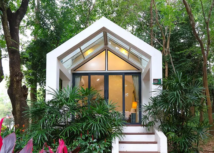 Dara Express By Angkor Gardens